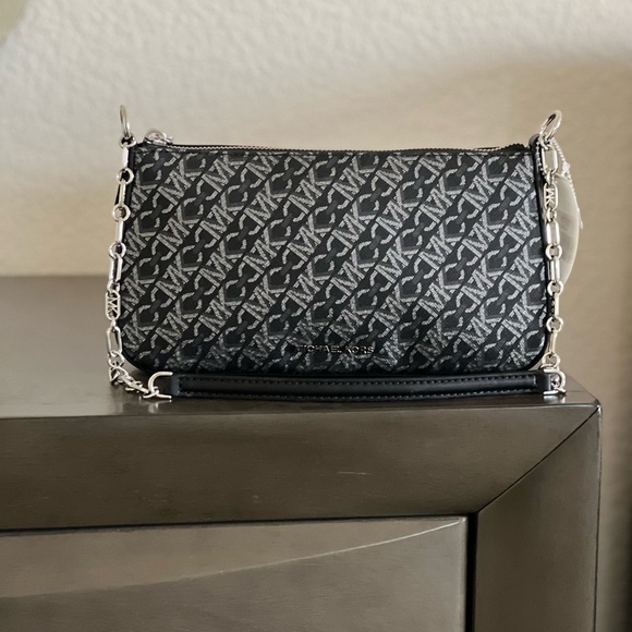 Michael Kors Empire Medium Chain Shoulder Bag - Picture 2 of 9